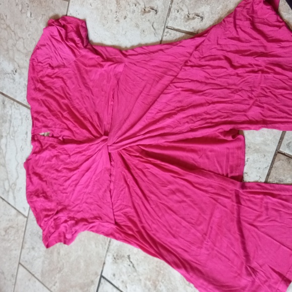 Pink Open Back Tee - Picture 3 of 6